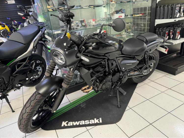 KAWASAKI ELIMINATOR 500 SE