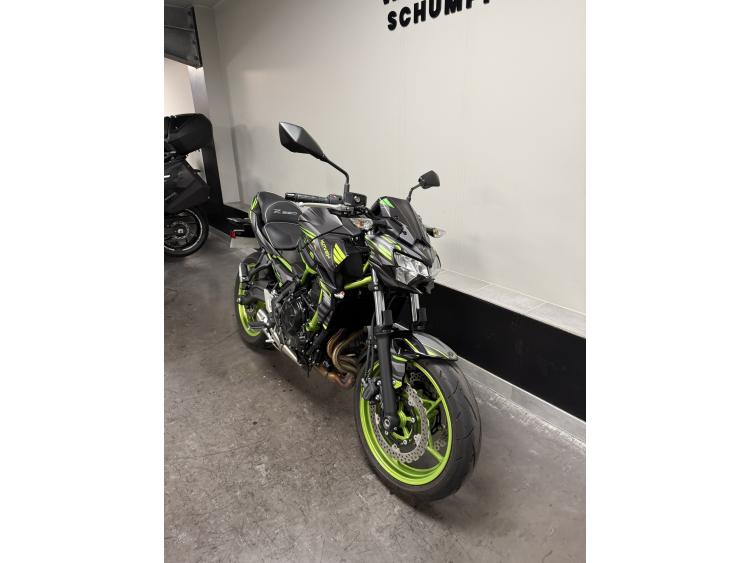 KAWASAKI Z650 