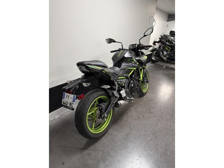 KAWASAKI Z650 