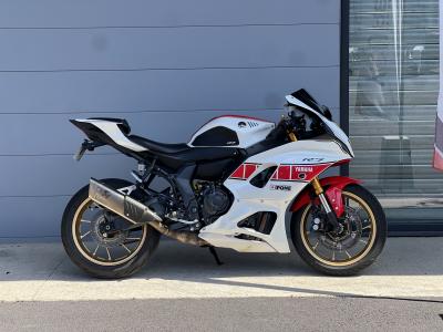 YAMAHA YZF-R7 - A2