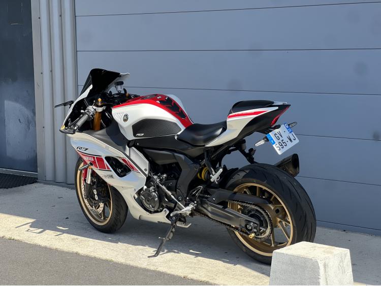 YAMAHA YZF-R7 - A2