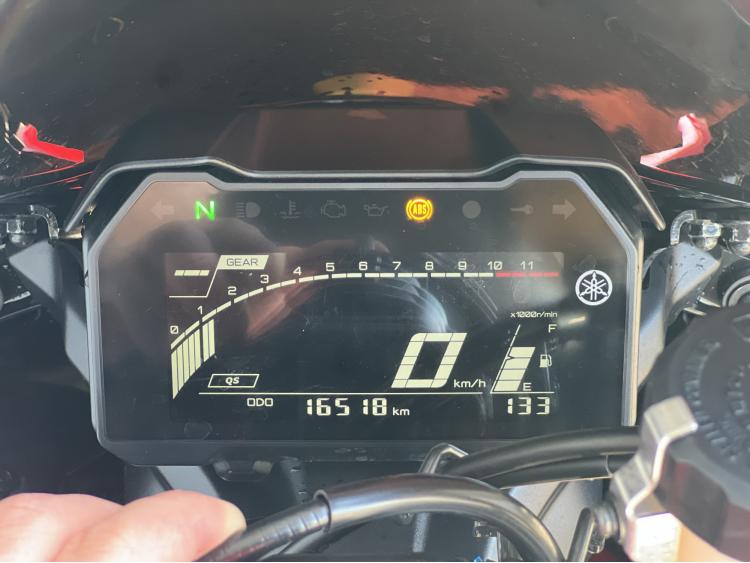 YAMAHA YZF-R7 - A2