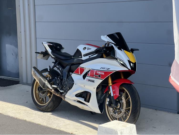 YAMAHA YZF-R7 - A2