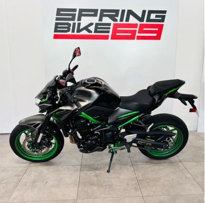 KAWASAKI Z 900