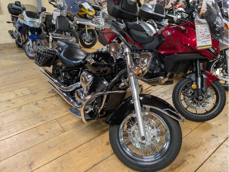 KAWASAKI VN 900