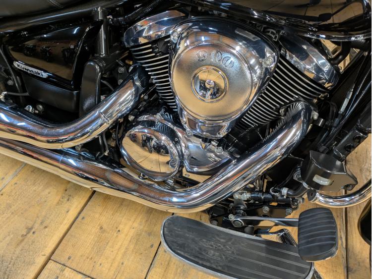 KAWASAKI VN 900