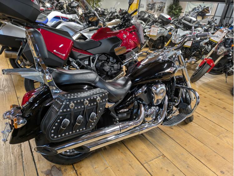 KAWASAKI VN 900