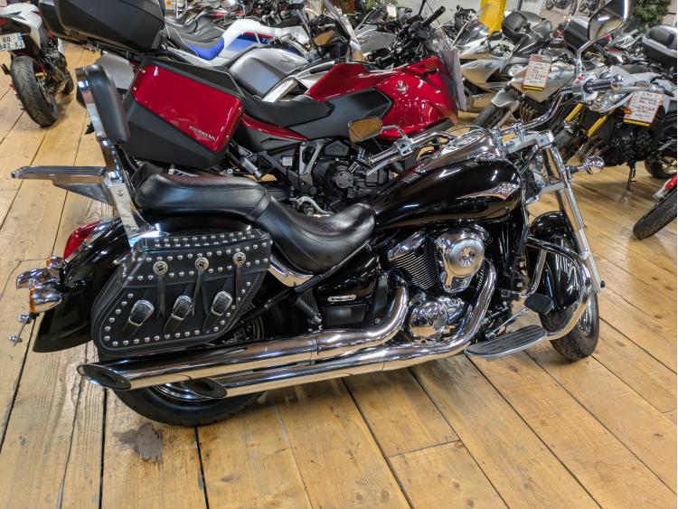 KAWASAKI VN 900