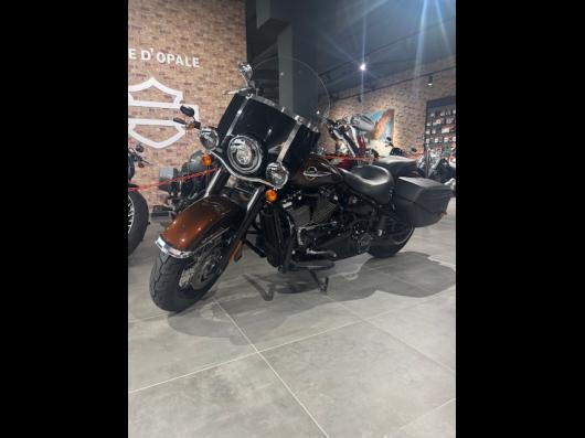 HARLEY-DAVIDSON SOFTAIL HERITAGE 1868 CLASSIC