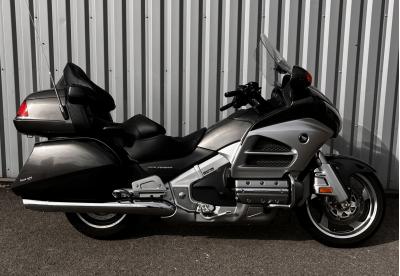 HONDA GL 1800 GOLDWING