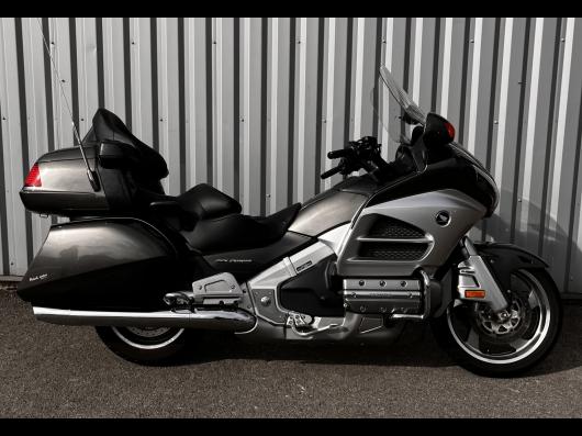 HONDA GL 1800 GOLDWING