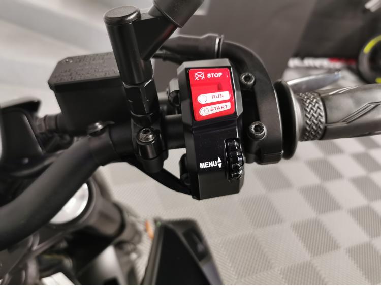 YAMAHA MT-125 - MT125 