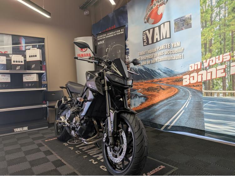 YAMAHA MT-09 GARANTIE 1 AN 