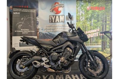 YAMAHA MT-09