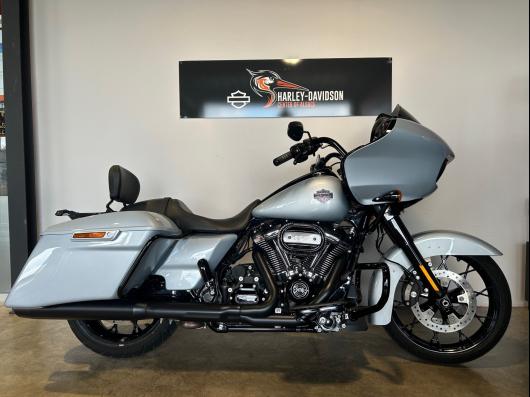 HARLEY-DAVIDSON TOURING ROAD GLIDE 1868