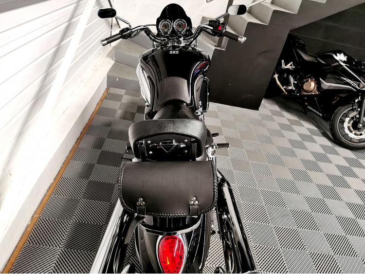 TRIUMPH Rocket III 3