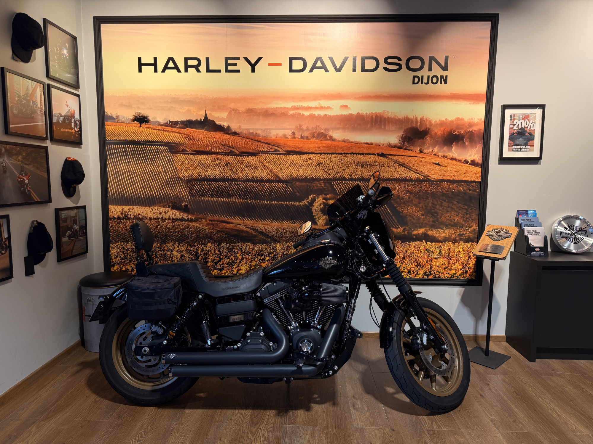 HARLEY-DAVIDSON DYNA LOW RIDER 1800 S