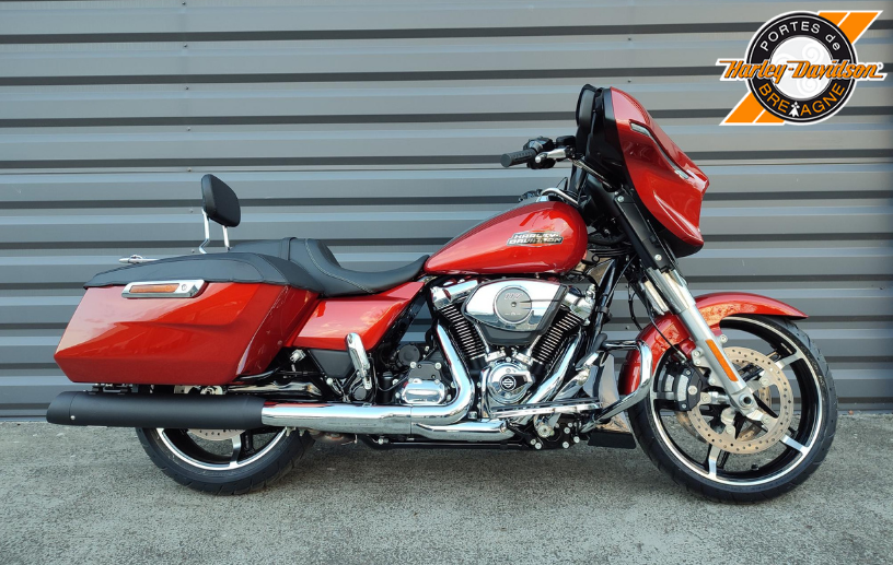 HARLEY-DAVIDSON TOURING STREET GLIDE 1923