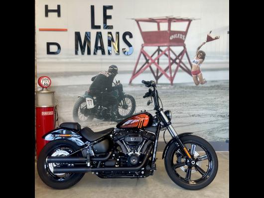 HARLEY-DAVIDSON SOFTAIL STREET BOB 1868