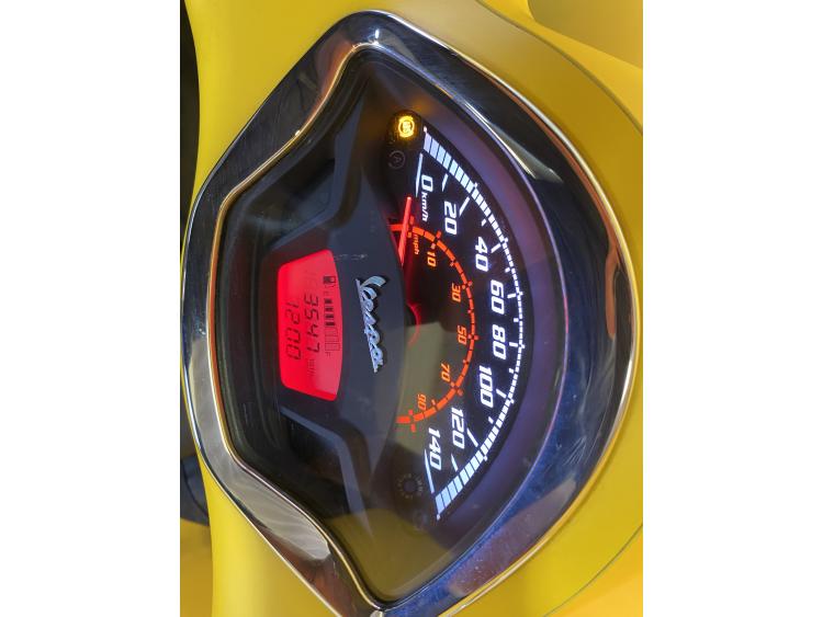 PIAGGIO GTS 125 / VESPA 125 GTS / VESPA 125