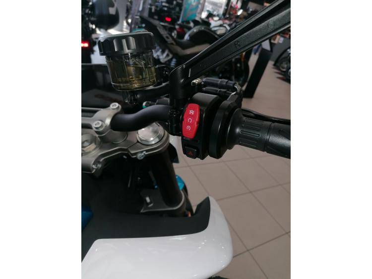 CF MOTO cf moto 450 nk neuve pour 99 € mois chez dsn 33