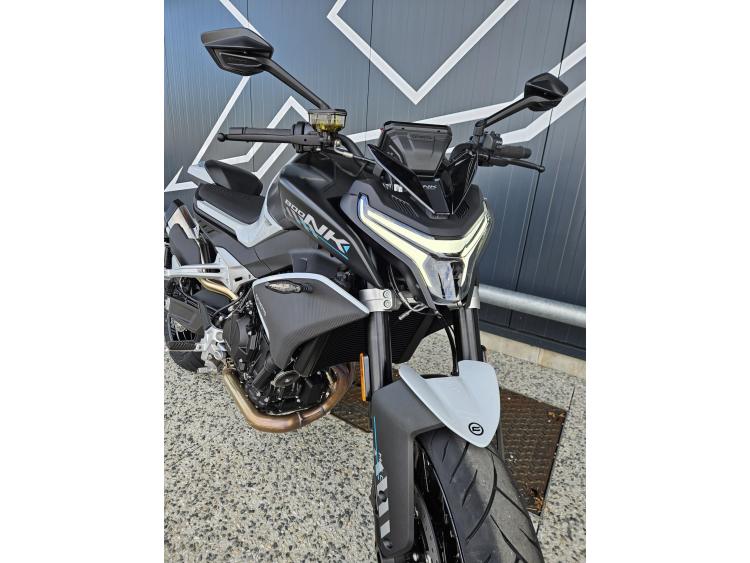 CF MOTO 800NK Sport Dispo Gris ou Noir 