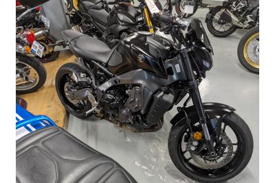 YAMAHA MT-09