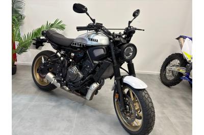 YAMAHA XSR 700 LEGACY