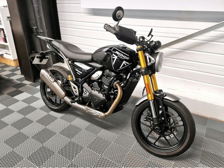 TRIUMPH SPEED 400 - 1ère Main - Eligible au permis A2