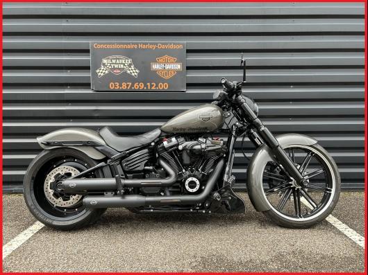 HARLEY-DAVIDSON SOFTAIL BREAKOUT 1868