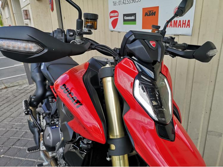 DUCATI HYPERMOTARD V2 NEW MODELE