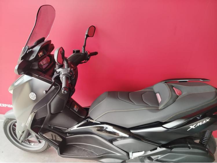 YAMAHA XMAX 125 TECH MAX + EQUIPEMENTS