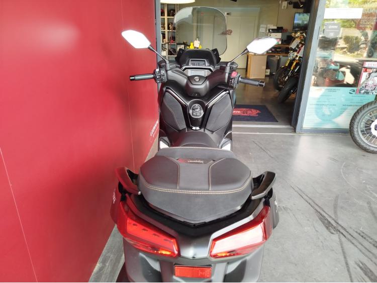 YAMAHA XMAX 125 TECH MAX + EQUIPEMENTS