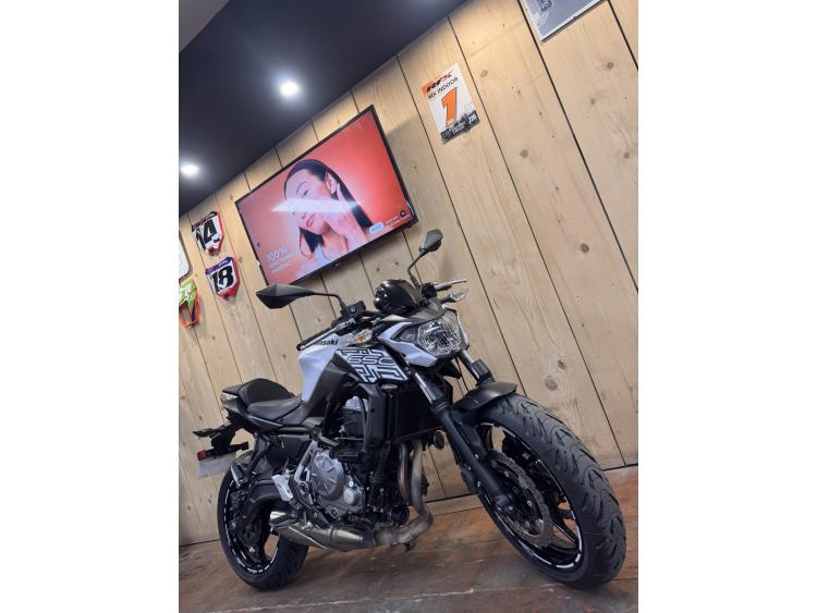 KAWASAKI Z650 A2 / 14001 KM / GARANTIE 12 MOIS 