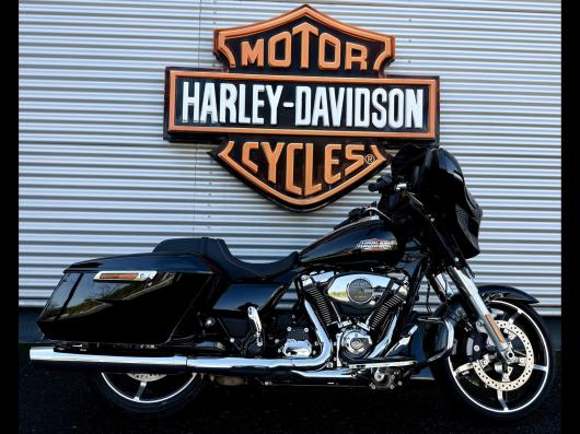 HARLEY-DAVIDSON TOURING STREET GLIDE 1923