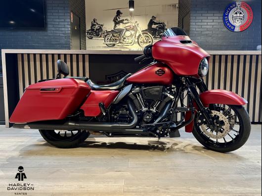 HARLEY-DAVIDSON TOURING STREET GLIDE 1868 SPECIAL