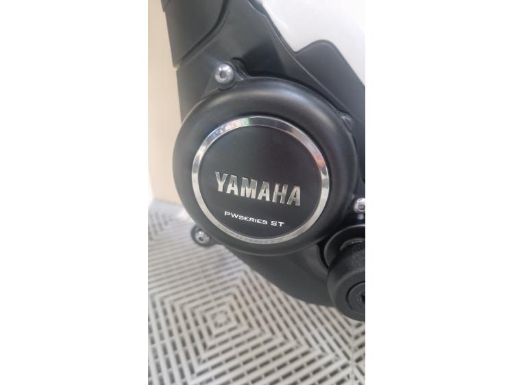 YAMAHA Crosscore