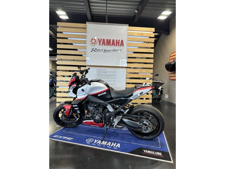 YAMAHA MT-09 YART