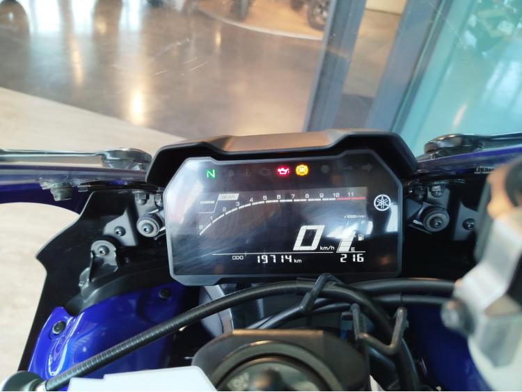 YAMAHA R7 - AKRAPOVIC