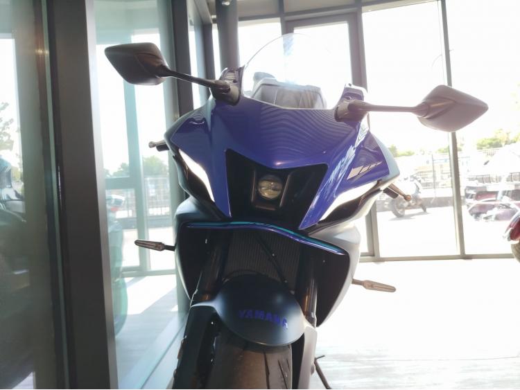 YAMAHA R7 - AKRAPOVIC
