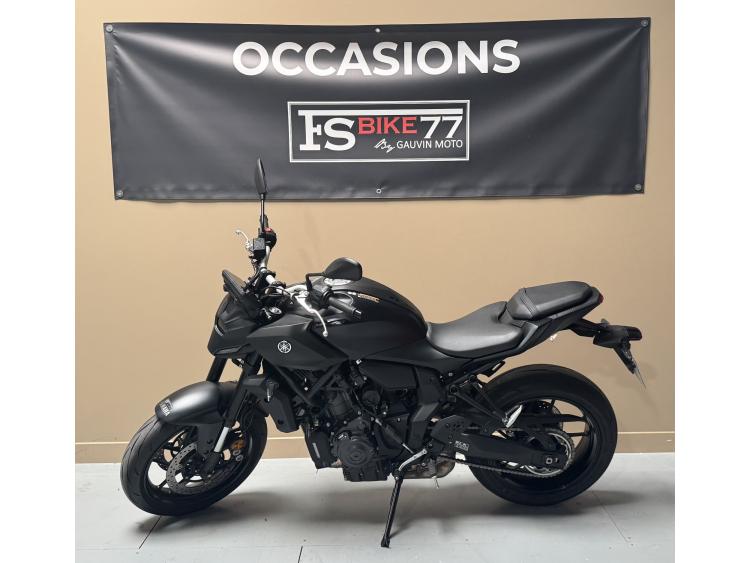 YAMAHA MT-07