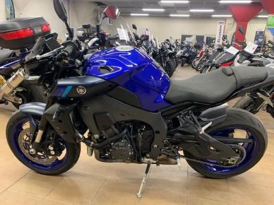 YAMAHA MT-10