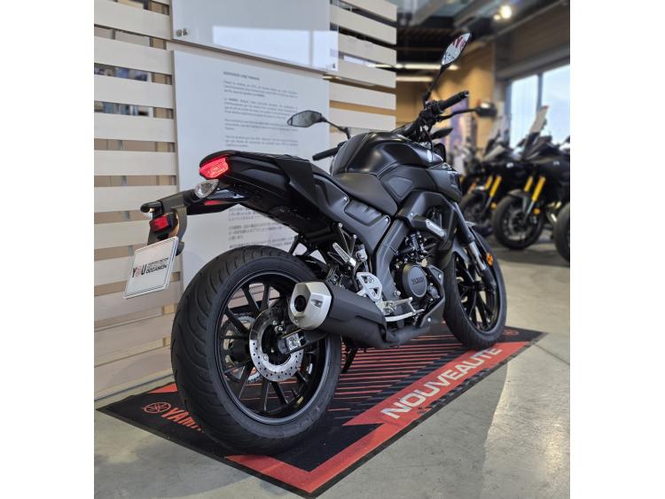 YAMAHA MT-125