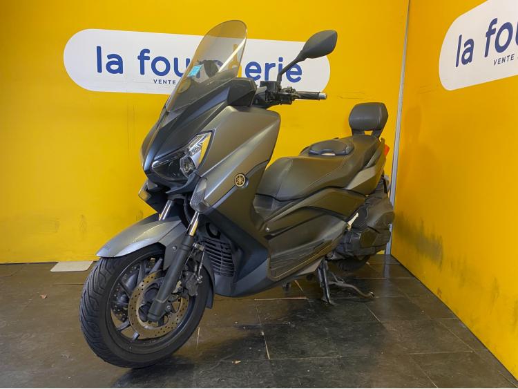YAMAHA X-MAX 400