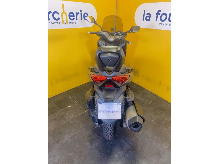 YAMAHA X-MAX 400