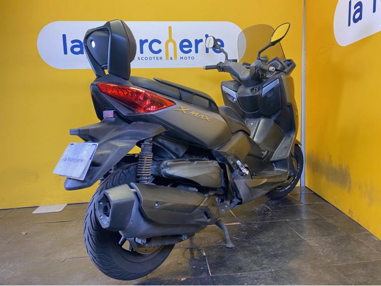 YAMAHA X-MAX 400