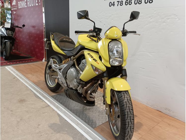 KAWASAKI ER 6