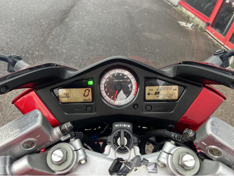 HONDA VFR 800 ABS (107€/mois)