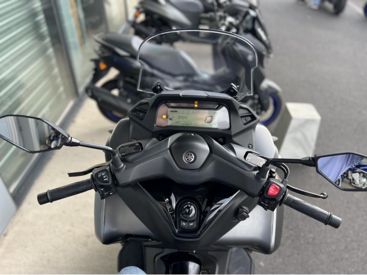 YAMAHA TRICITY 300