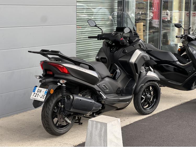 YAMAHA TRICITY 300